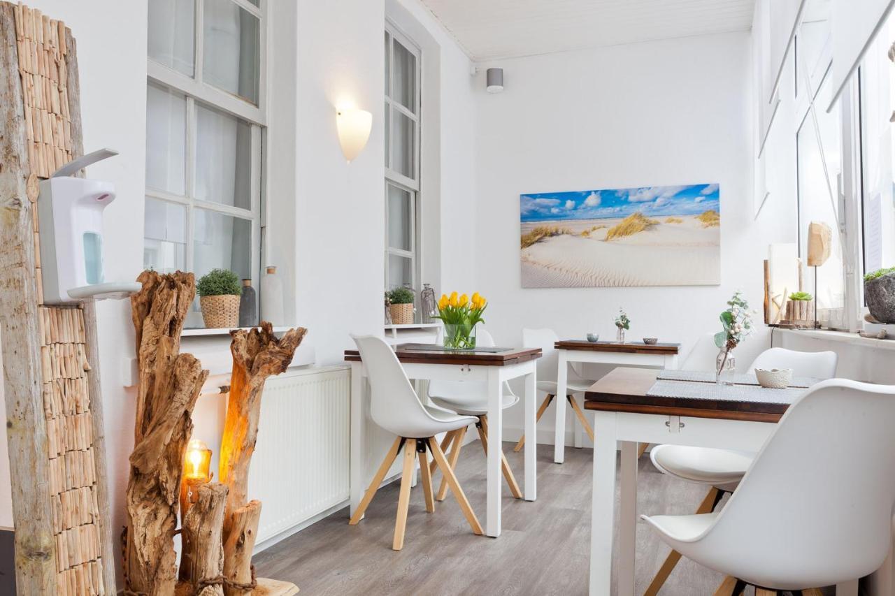 Haus Menno Janssen - Doppelzimmer Norderney Extérieur photo